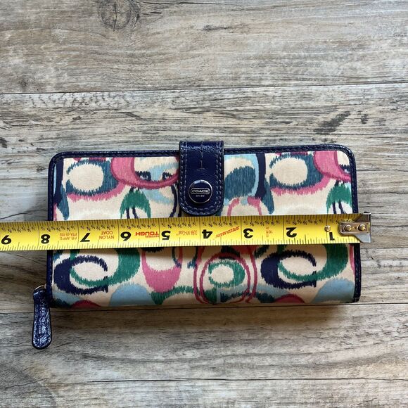 Coach Wallet Signature IKAT Scribble Print Accordion Large White Pink Blue - Picture 8 of 8